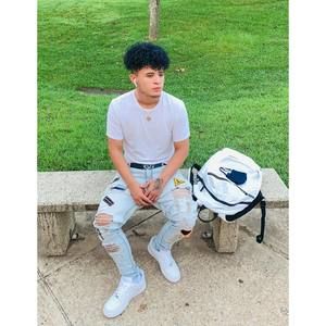 Meet your Posher, Daniel